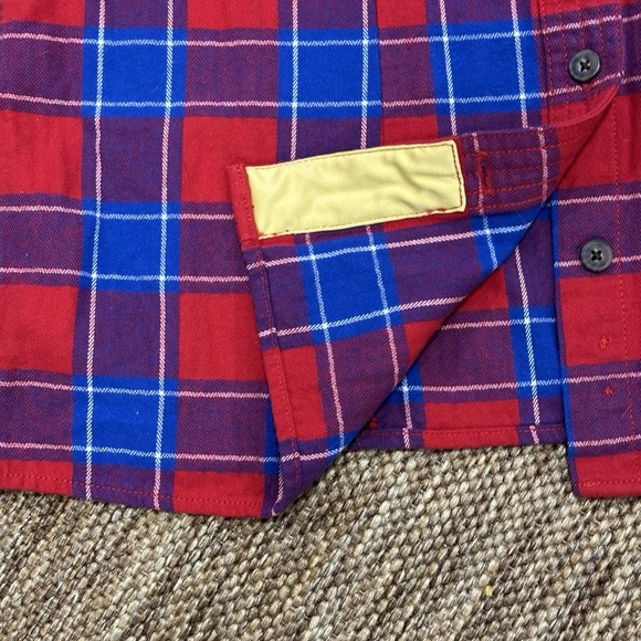 Duluth Trading Co Women's Free Swingin Flannel Button Up Shirt Size Small MINT! - Picture 6 of 9